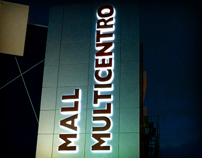 Rótulos Luminosos y Letras Corpóreas